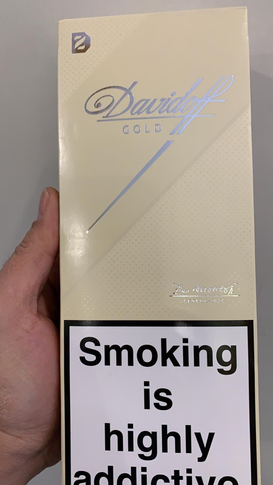 Djarum Black (Karanfil) ve Cherry (Vişne)